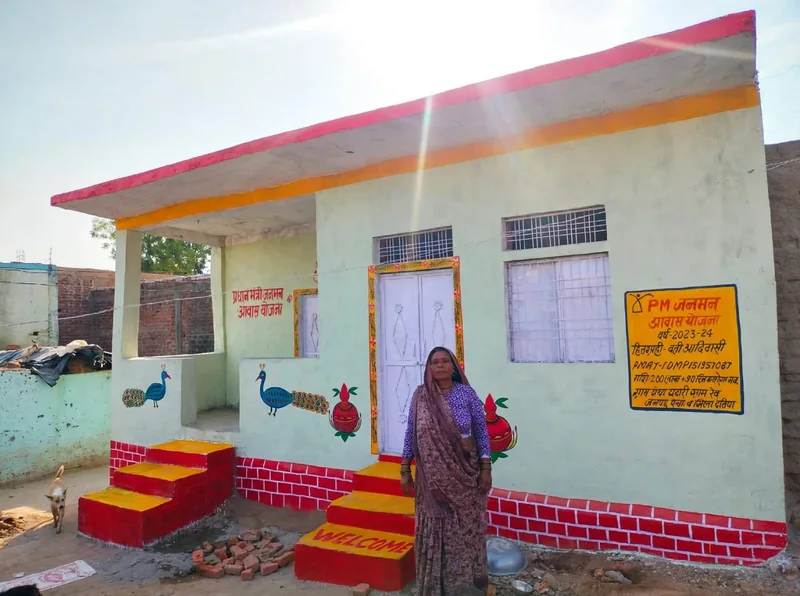 पक्का घर बना खुशियों का आशियाना, बती आदिवासी के जीवन में आया नया बदलाव प्रधानमंत्री आवास योजना ने पूरा किया…