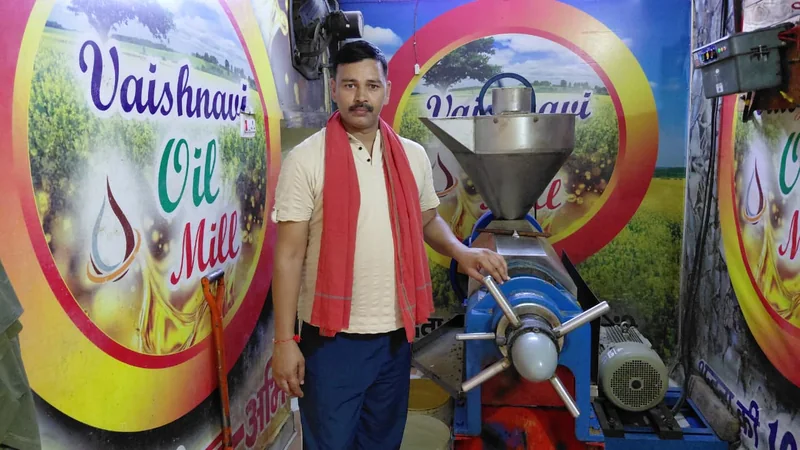 देश सेवा से उद्यम सेवा तक - प्रधानमंत्री सूक्ष्म खाद्य उद्यम उन्नयन योजना ने बनाया सफल उद्यमी